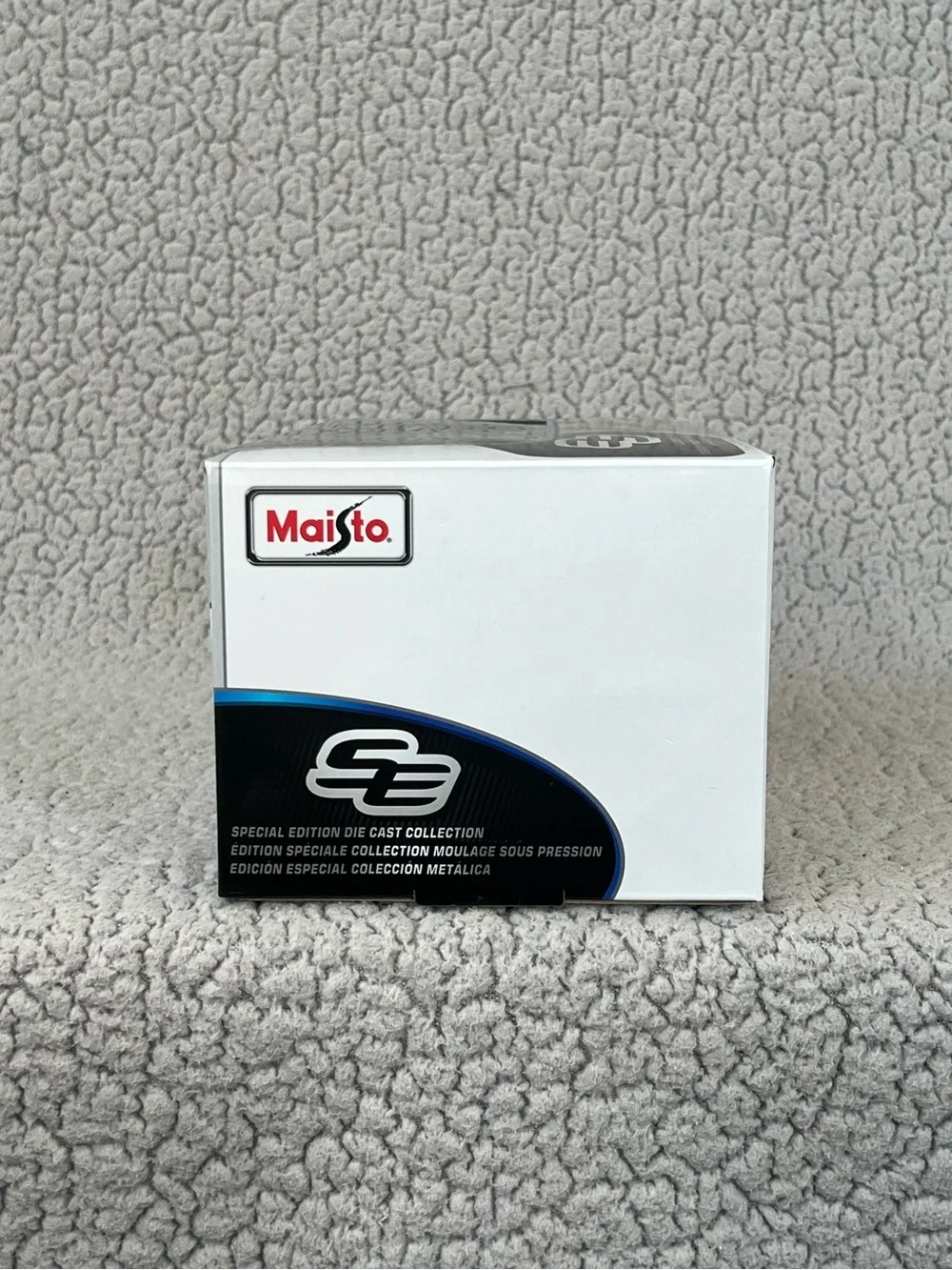 Maisto Special Edition 1 18 Chrysler 300C Hemi Metallic Green Diecast Car New